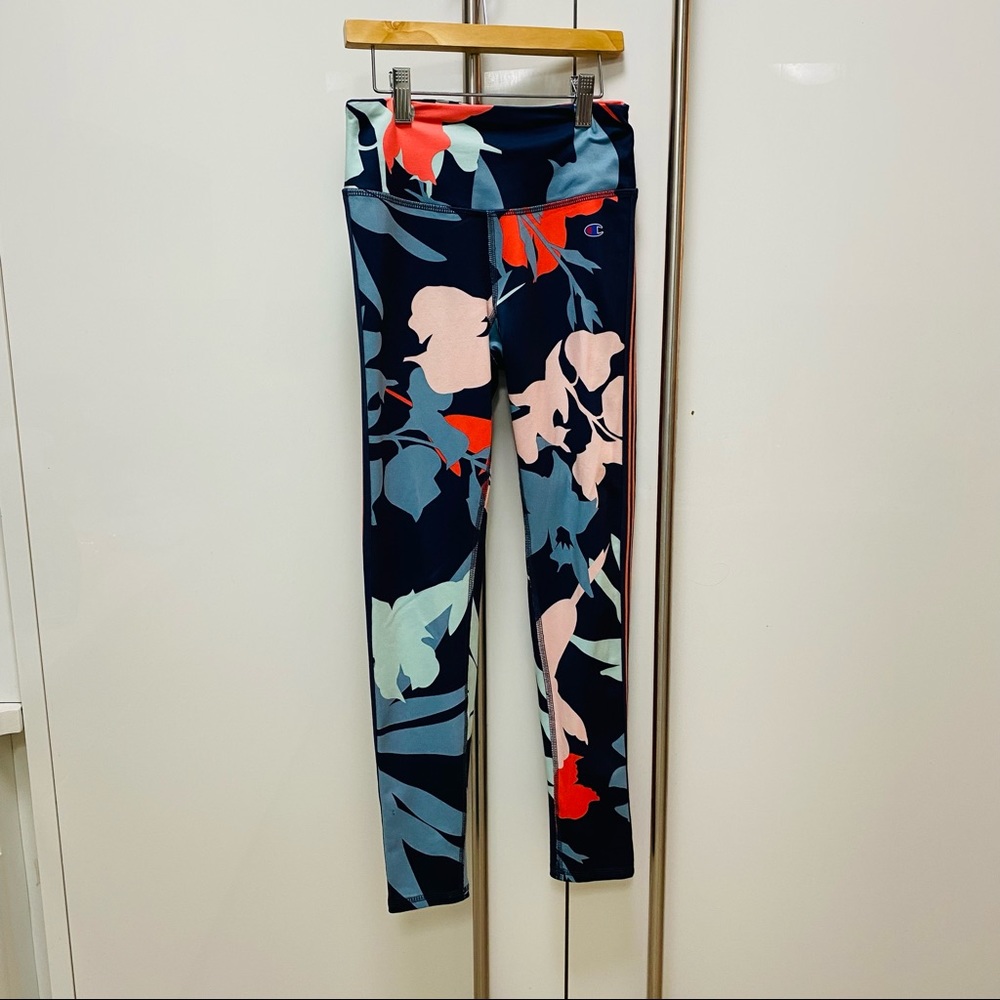 NWOT Champion Women's PHYS Ed High-Rise Tights. Poly/Spandex blend. Size XS.